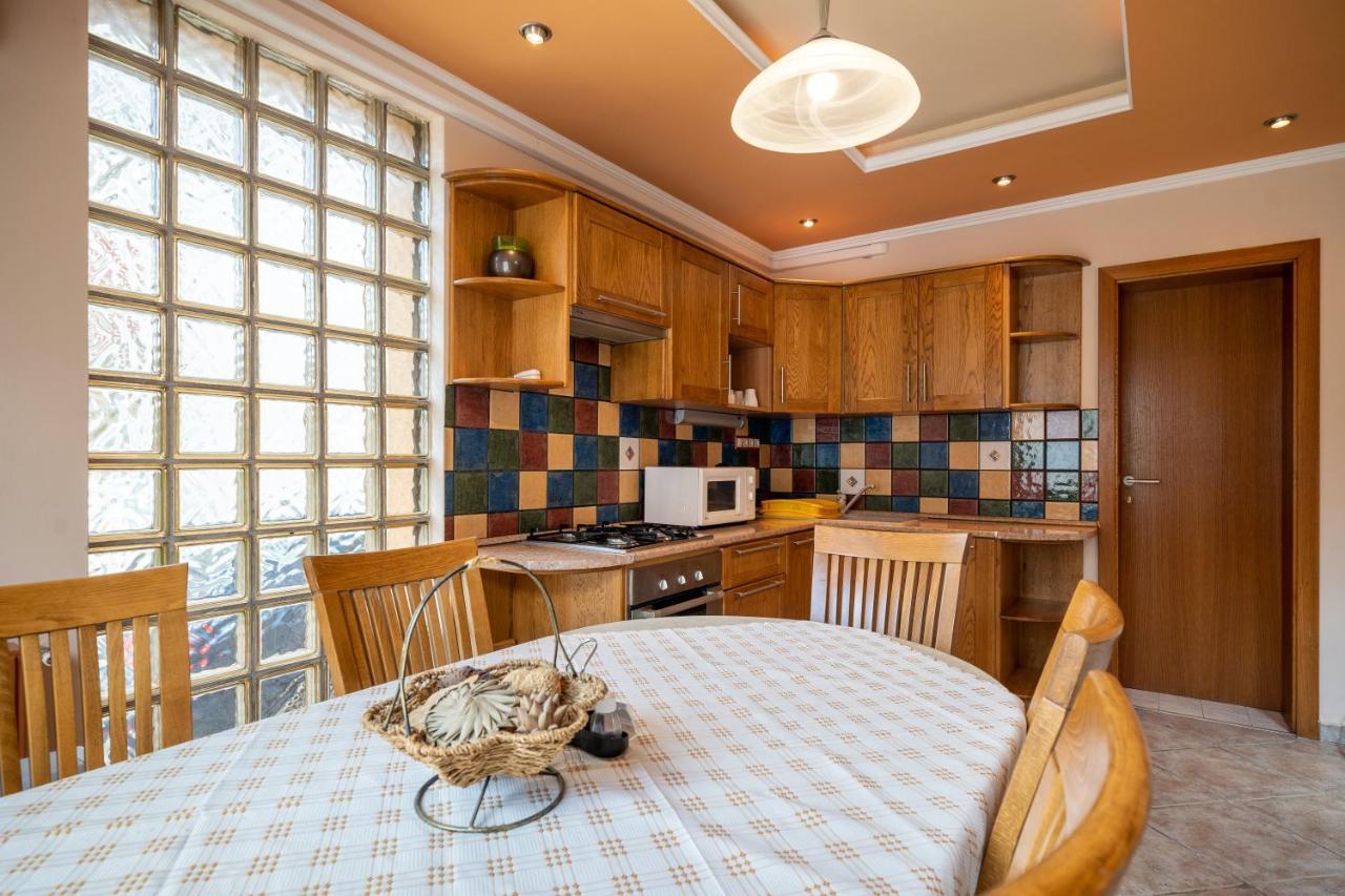 Szenti Vendeghaz Bed & Breakfast Gyor Bagian luar foto