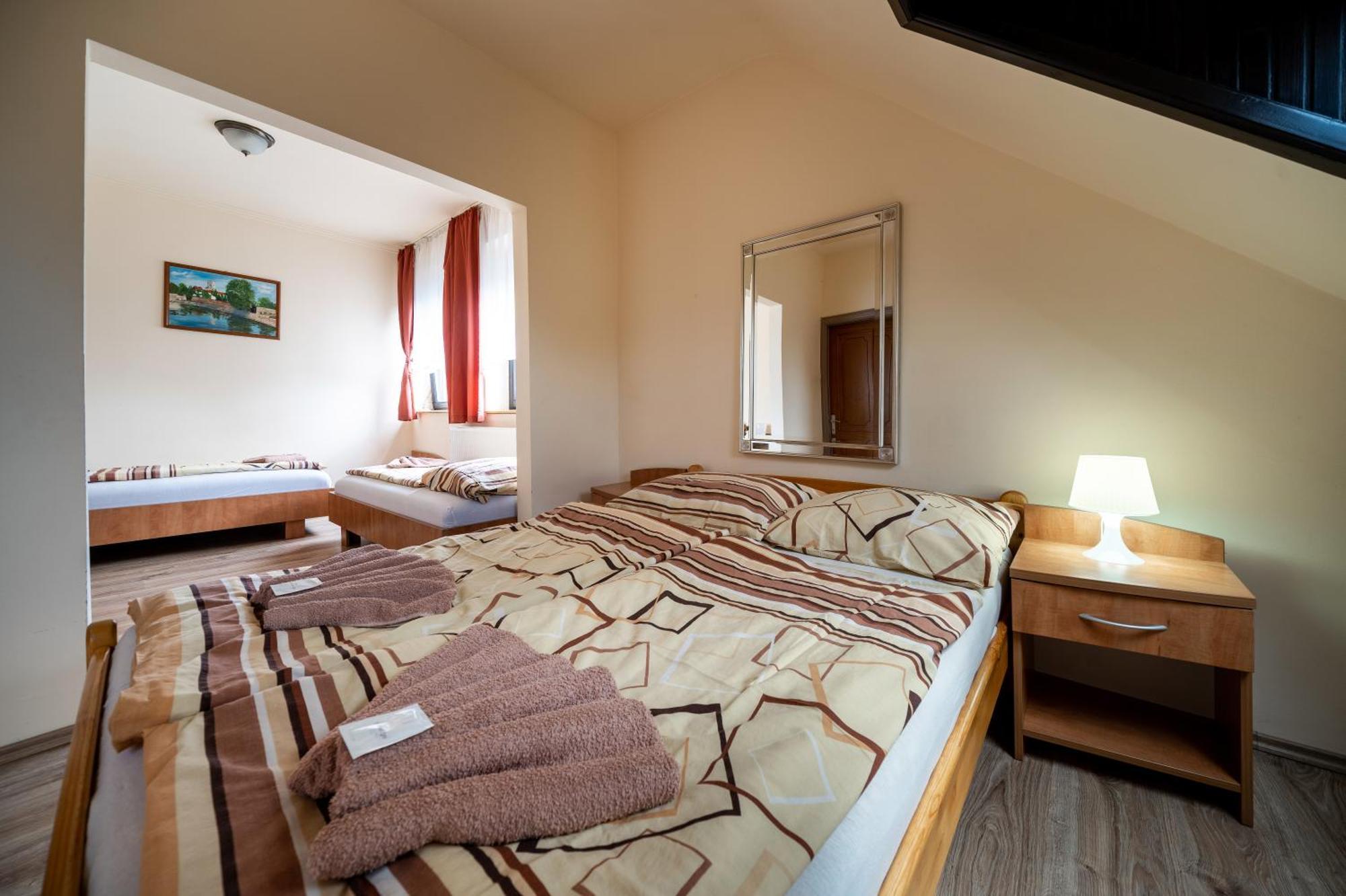 Szenti Vendeghaz Bed & Breakfast Gyor Bagian luar foto